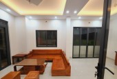 Bán nhà Hào Nam 40m2 5 tầng, mt 4m, ngõ thông, 2 thoáng, 5.6 tỷ